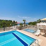 Zorna Plava Laguna 3*