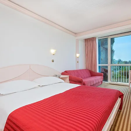 Zorna Plava Laguna 3*