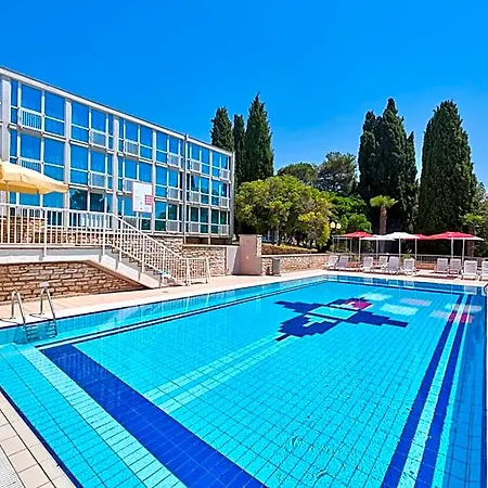 Szálloda Zorna Plava Laguna Poreč