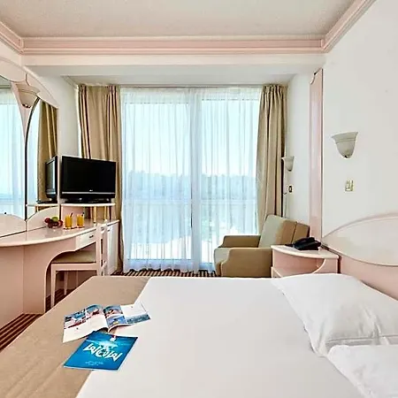 Szálloda Zorna Plava Laguna 3*