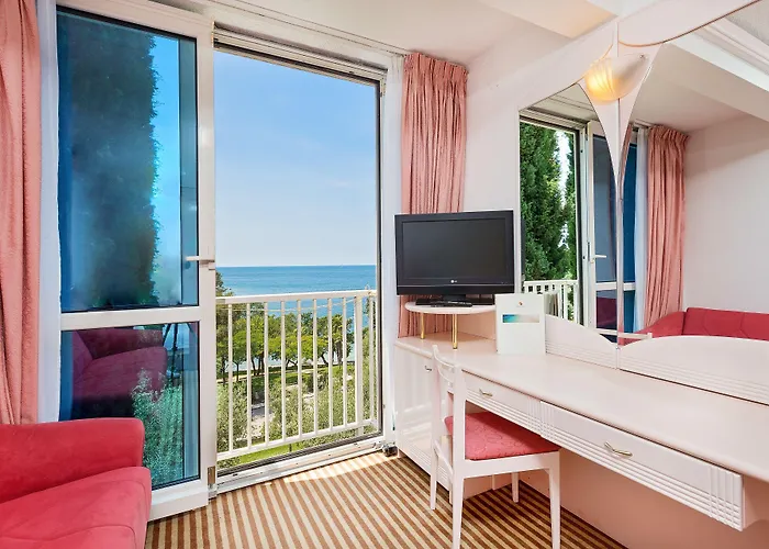 Zorna Plava Laguna 3* 포레치