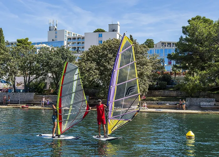 Zorna Plava Laguna 호텔 3*