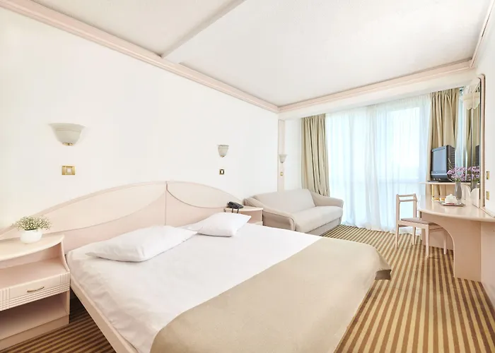 호텔 Zorna Plava Laguna 3*