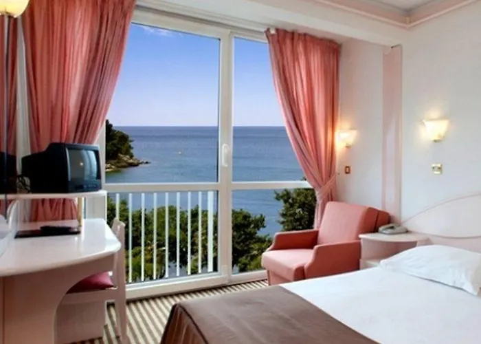 Zorna Plava Laguna 3* 포레치