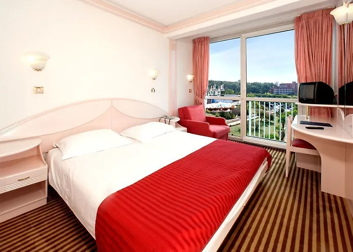 Zorna Plava Laguna 3* 포레치