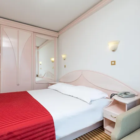 فندق Zorna Plava Laguna