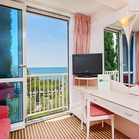 Zorna Plava Laguna 3* بوريتش