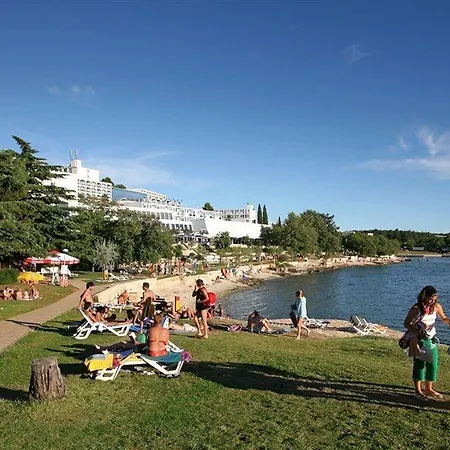 Zorna Plava Laguna Szálloda